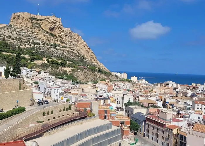 Apartmán Terraza Panoramica Vistas Mar Y Castillo *